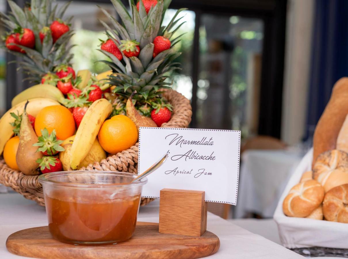 Hotel Andreaneri マリーナ・ディ・ピエトラサンタ エクステリア 写真